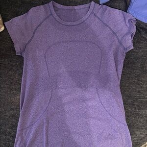 lululemon athletica Violet Short Sleeve Tee
